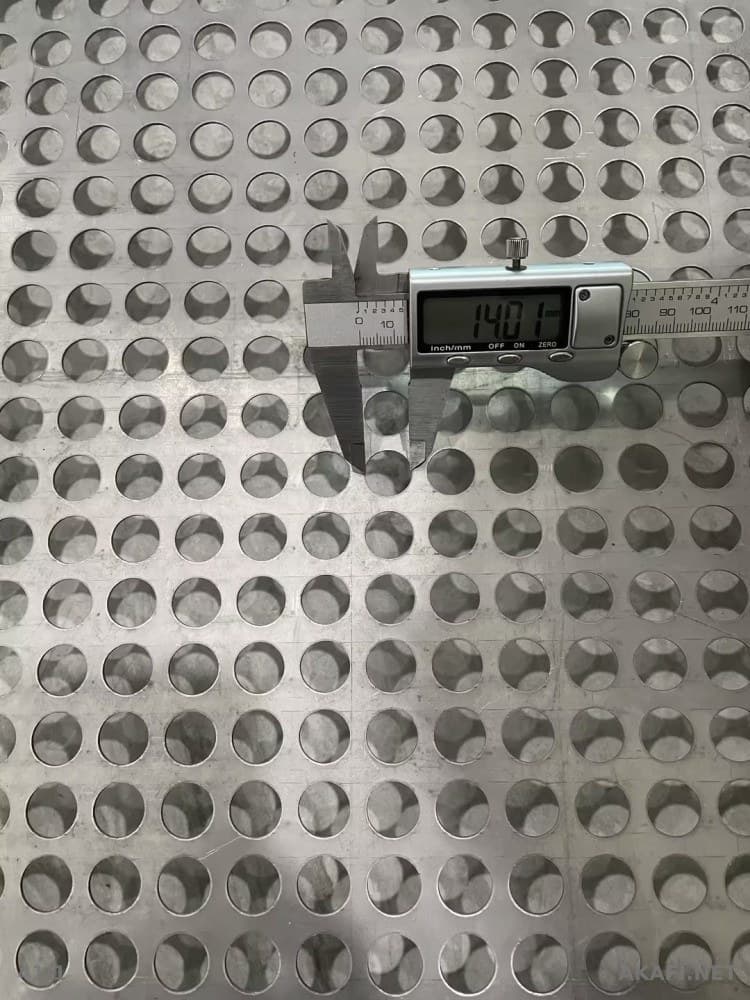 出售：多孔冲孔钢板