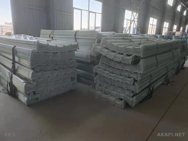 玻璃纤维屋顶及侧板的生产与销售